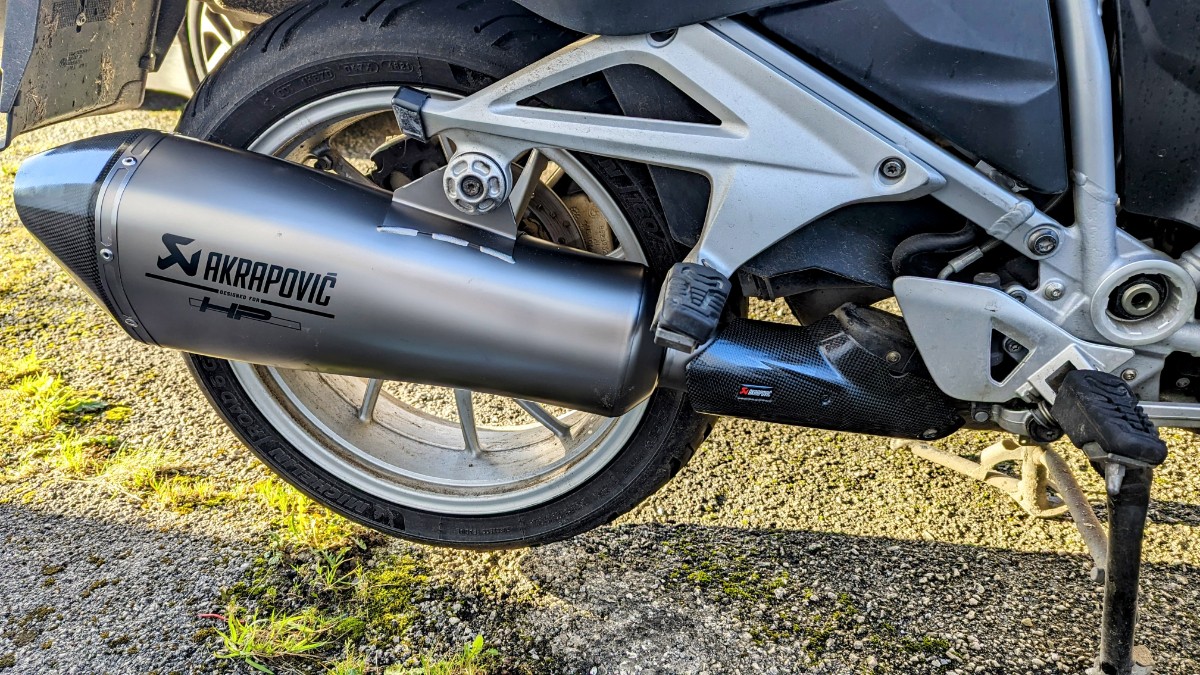 Akrapovic