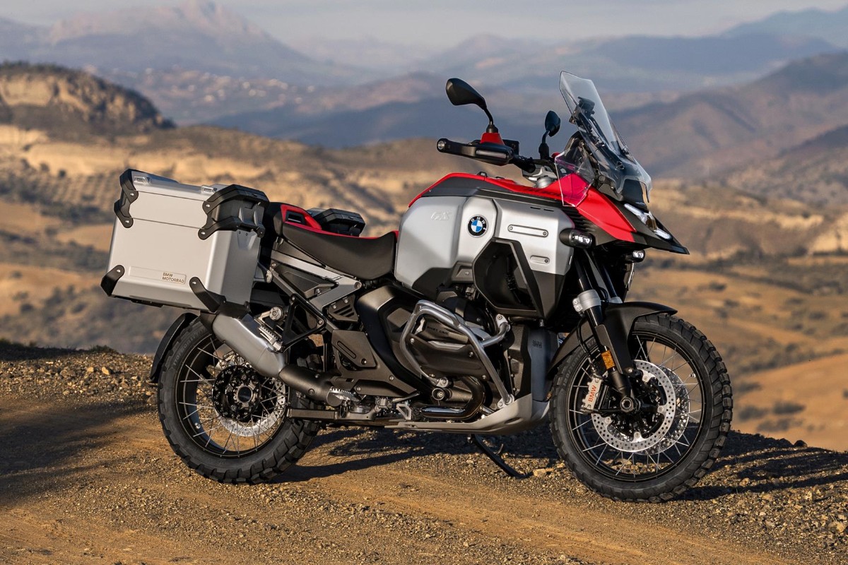 2024-bmw-r1300gs-adventure-01.jpg