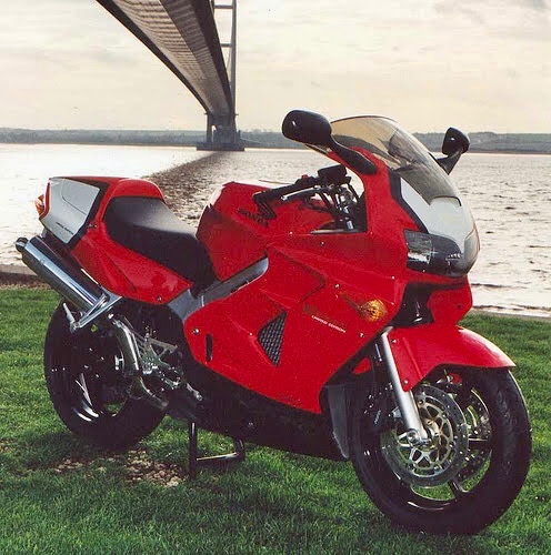 VFR800 Humber Bridge_Original.jpeg