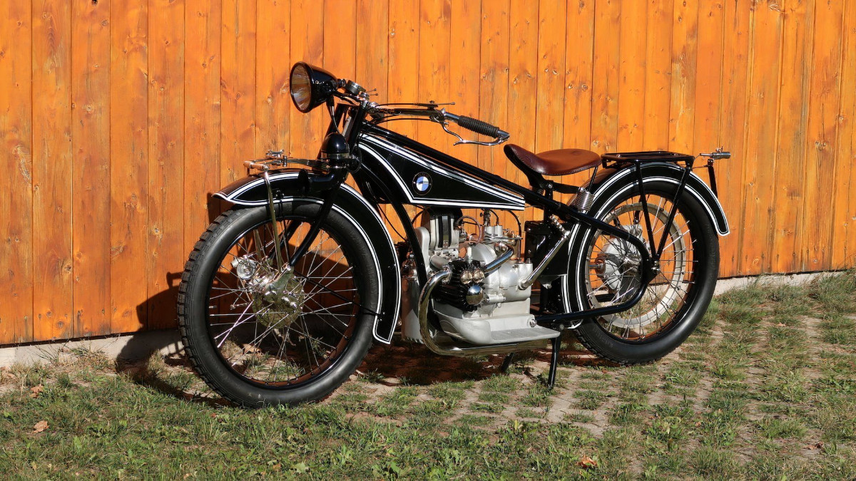 first BMW motorcycle.jpg