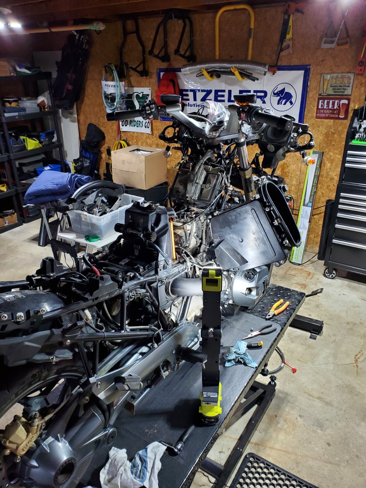 2013r1200rt.jpg